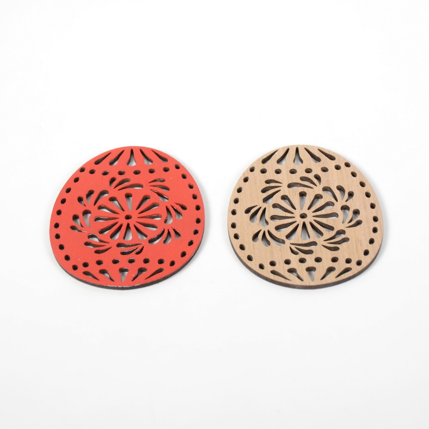 Pendant / magnet RED DAISY FROM RAIN