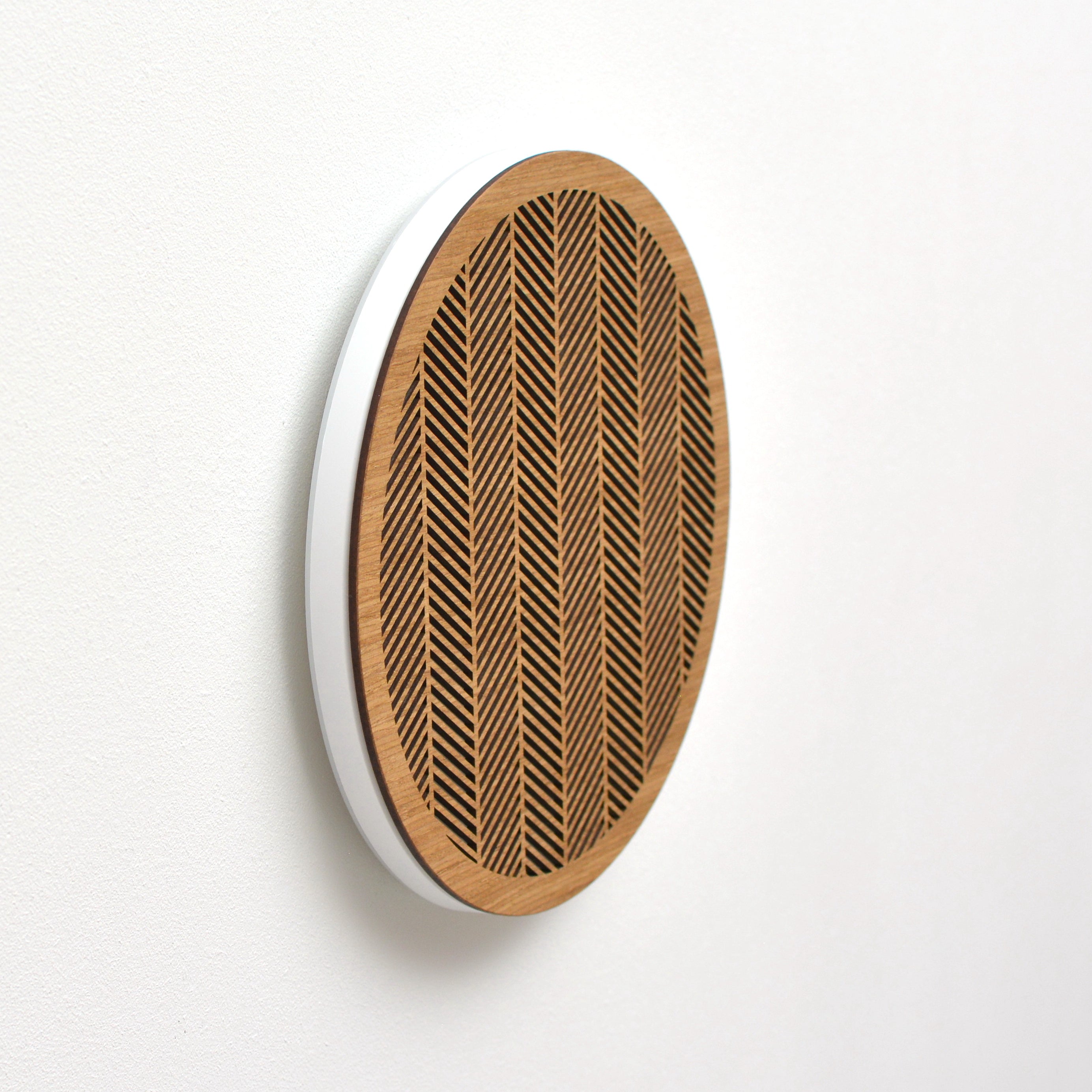 medinis sieninis LED šviestuvas EGLUTĖ vaizdas iš šono