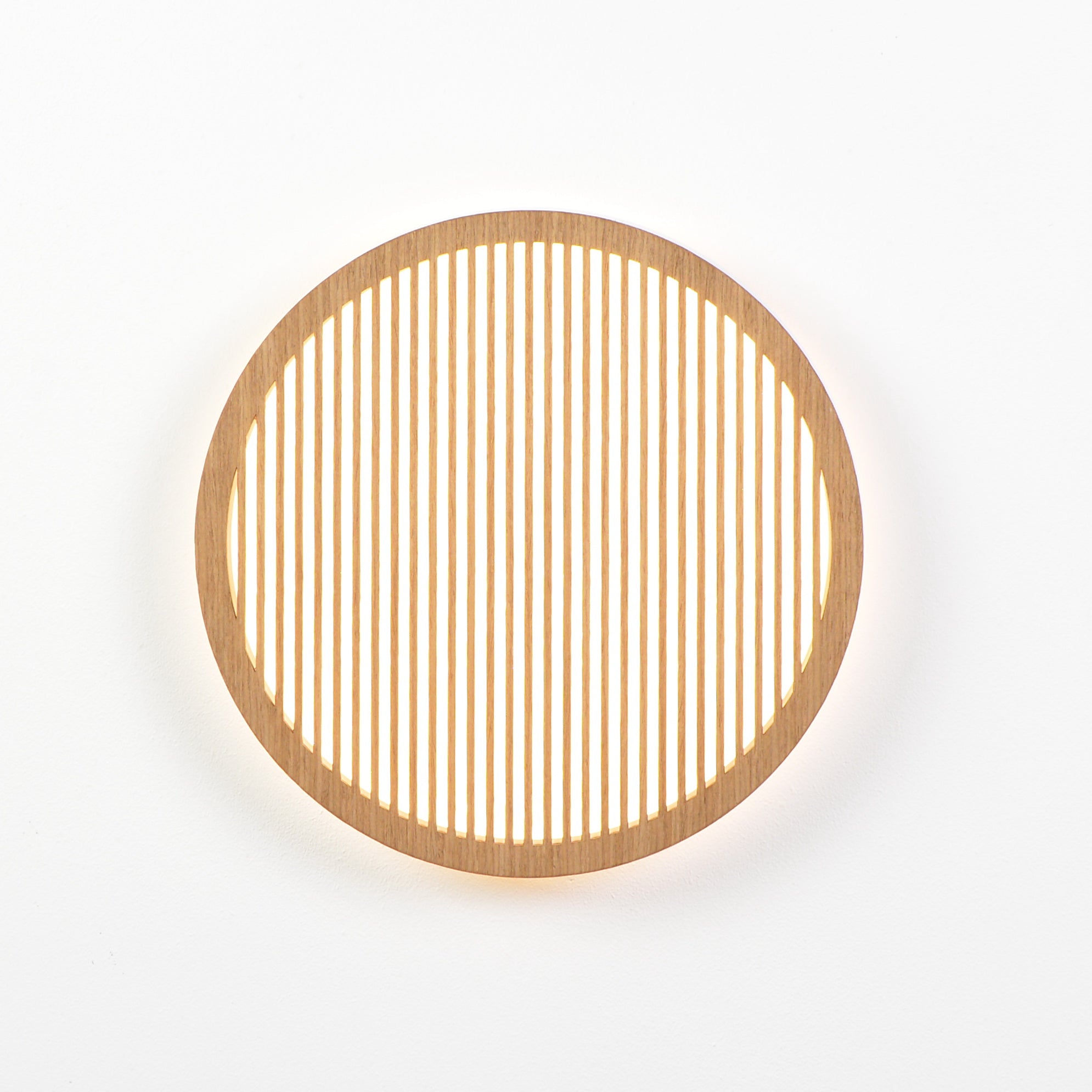 Sieninis šviestuvas LAMELĖS