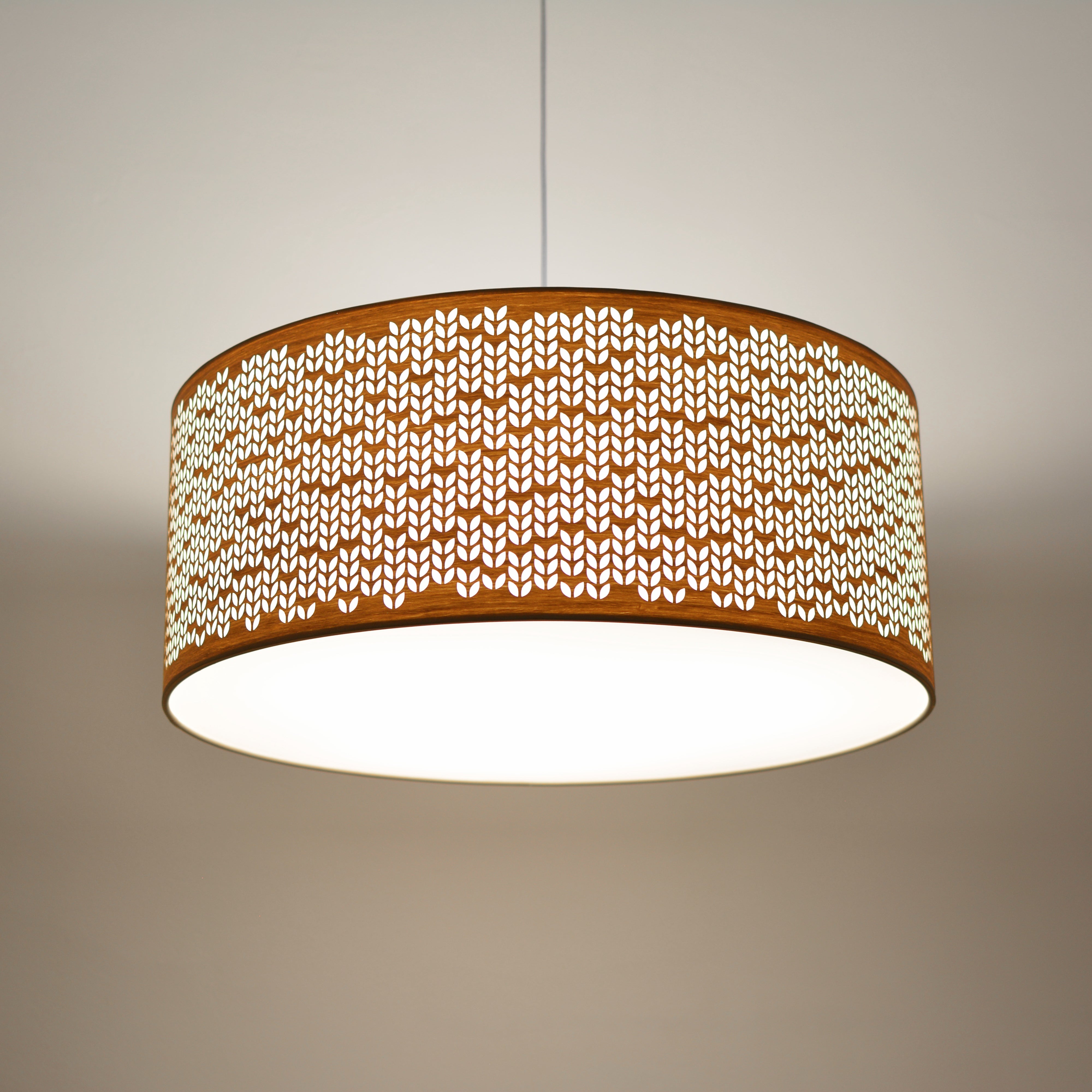 pakabinamas_sviestuvas_lapeliai_d45_h20_sviesus _azuolas