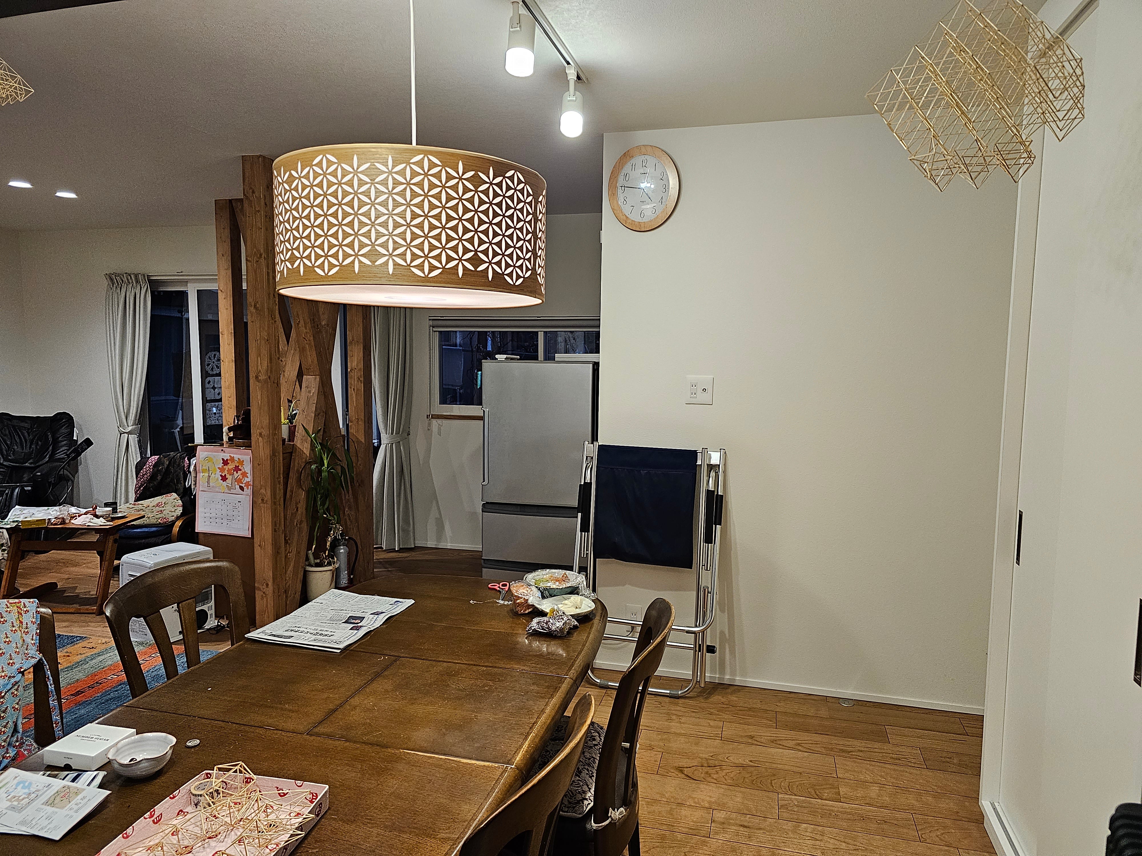 Pakabinamas šviestuvas ŽYDĖJIMAS