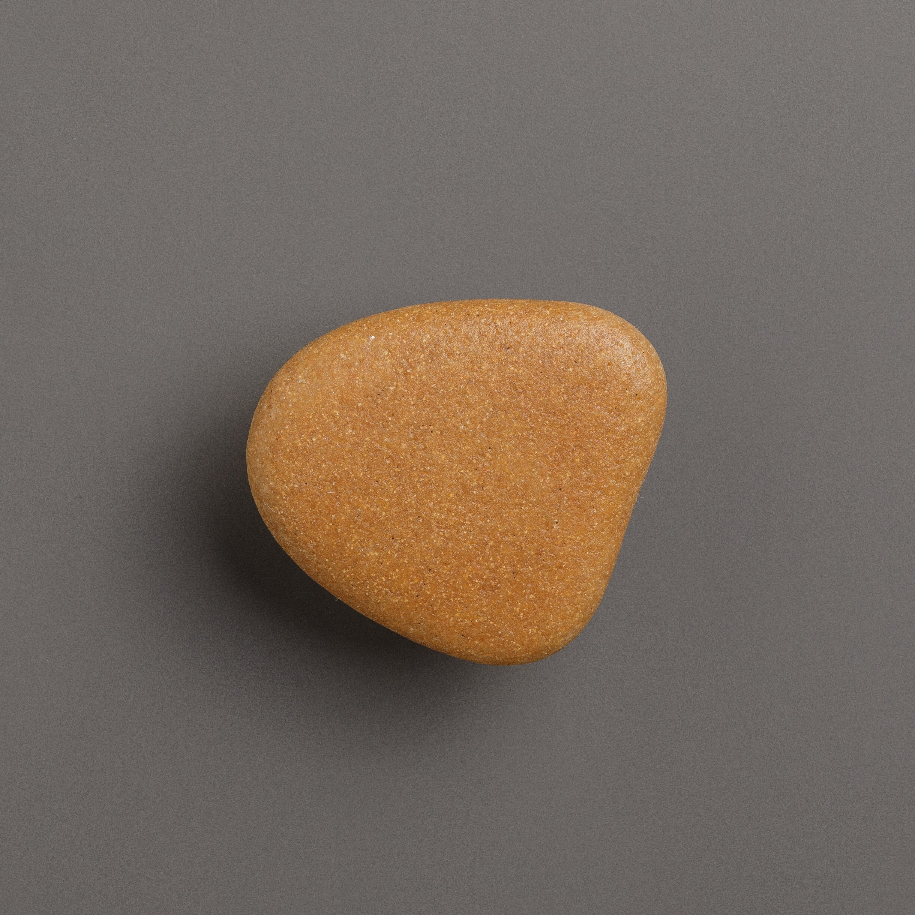 Pebble knob / hook SAND - free form
