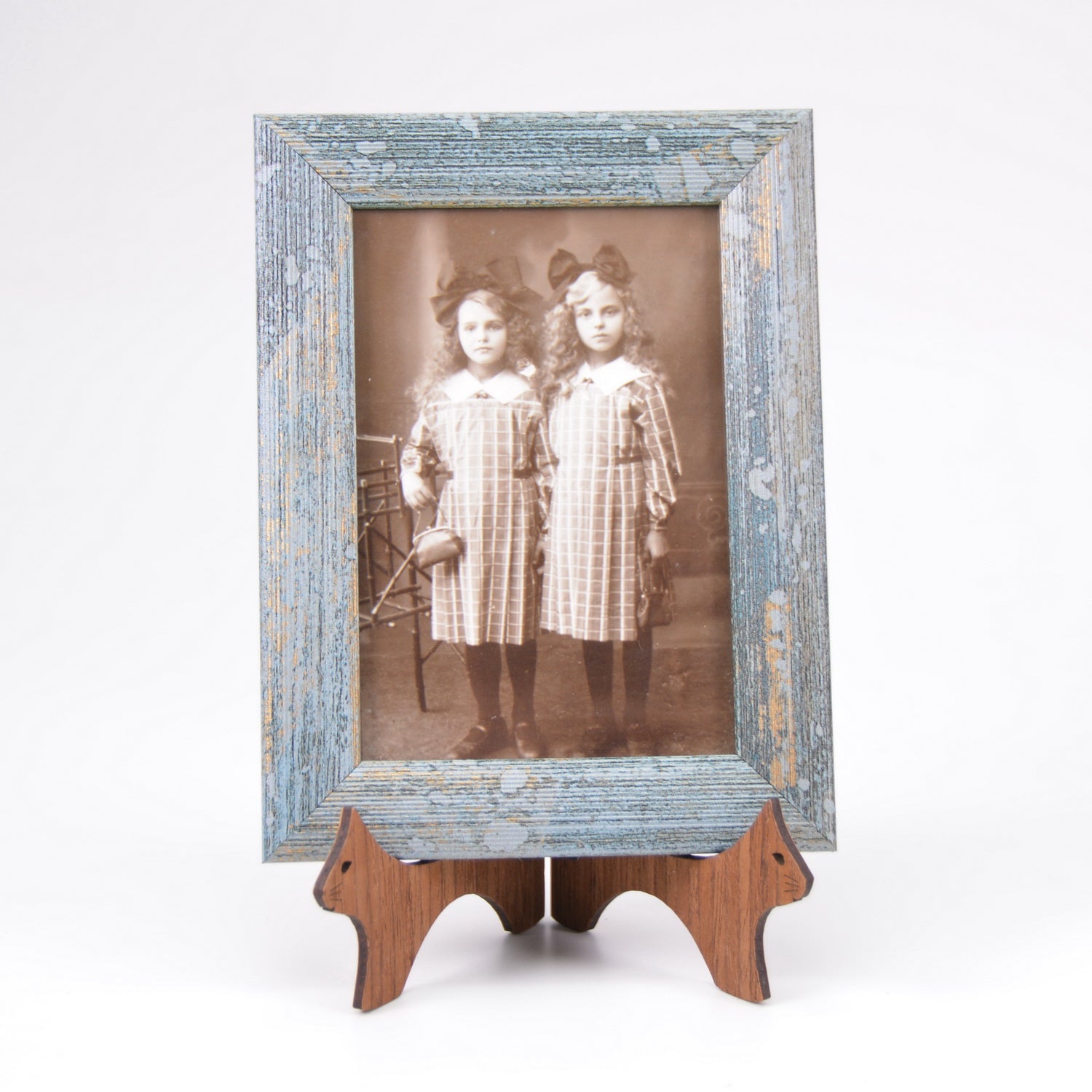 Tablet holder CATS WITH CURLED TAILS