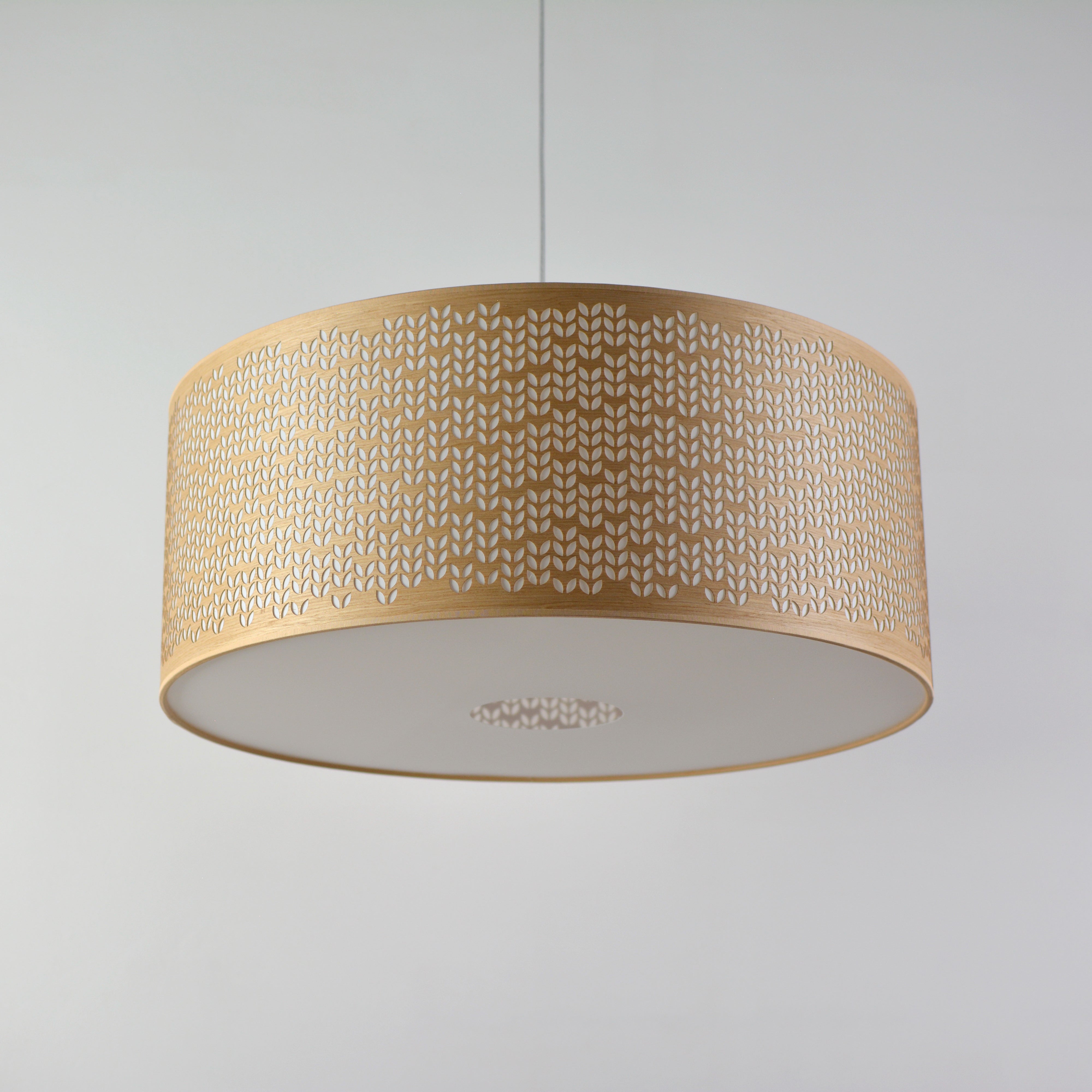 pakabinamas_sviestuvas_lapeliai_d45_h20_sviesus _azuolas_isjungtas