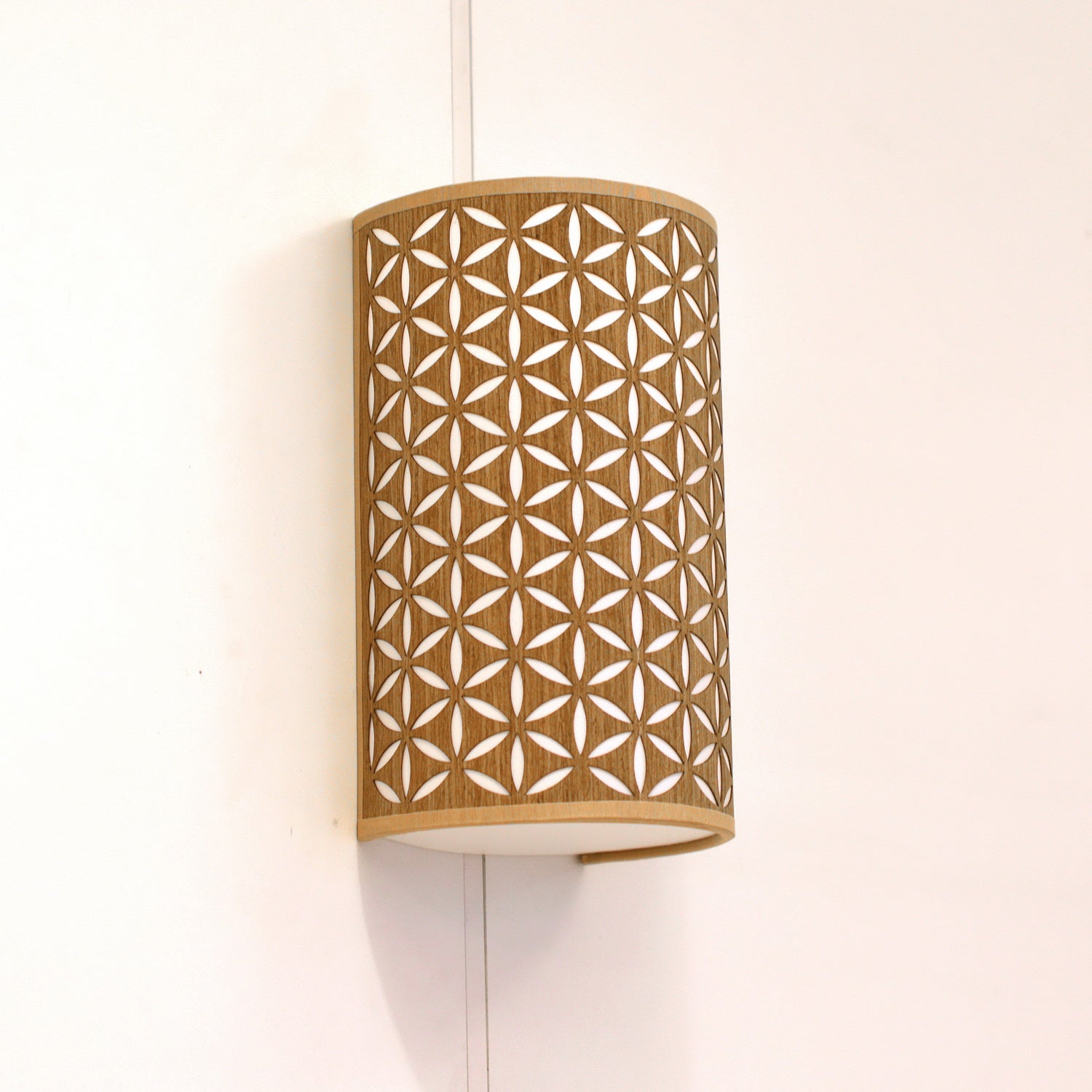 Wall lamp BLOOMING (15x25)