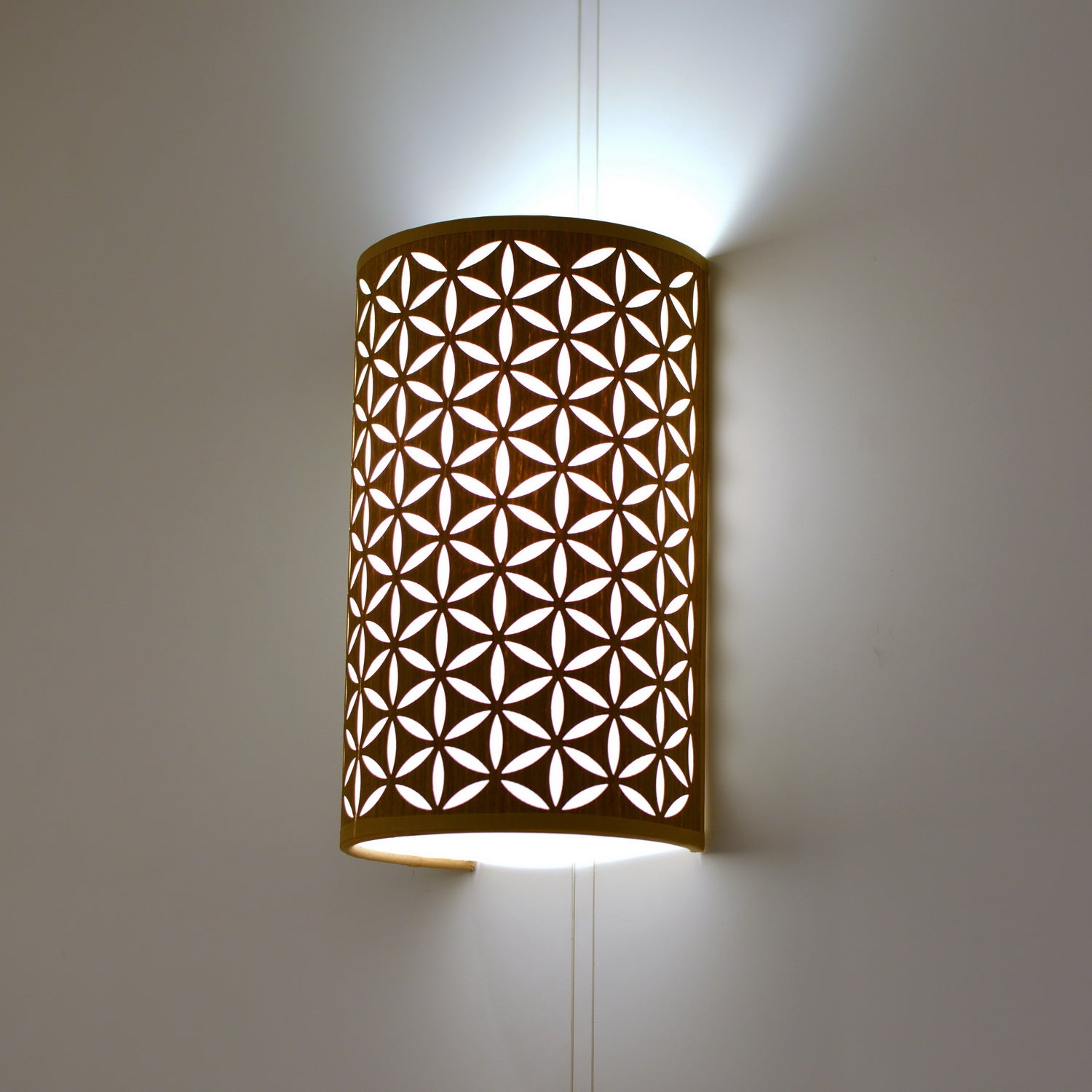 Wall lamp BLOOMING (15x25)